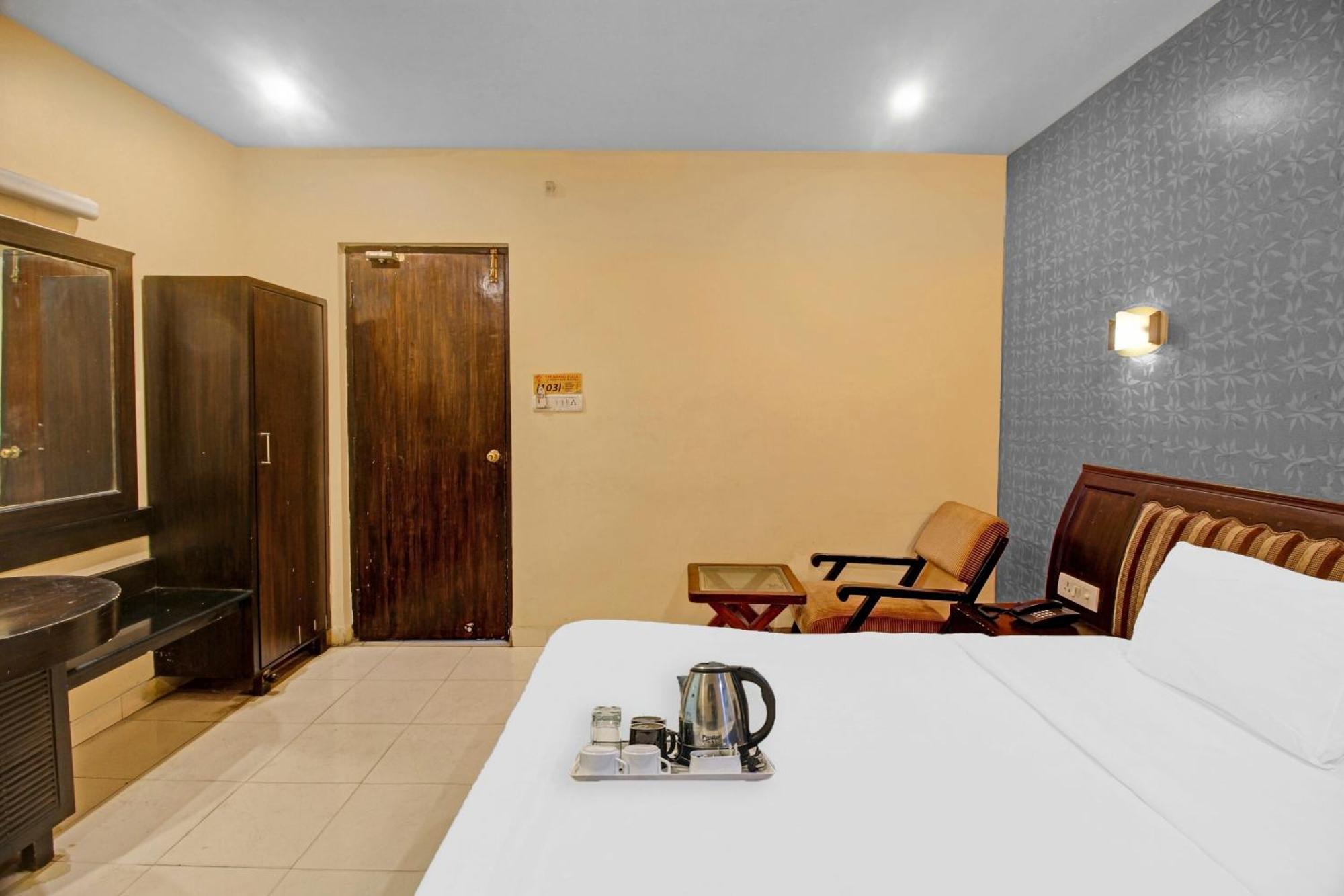 海得拉巴 Townhouse The Grand Plaza酒店 外观 照片