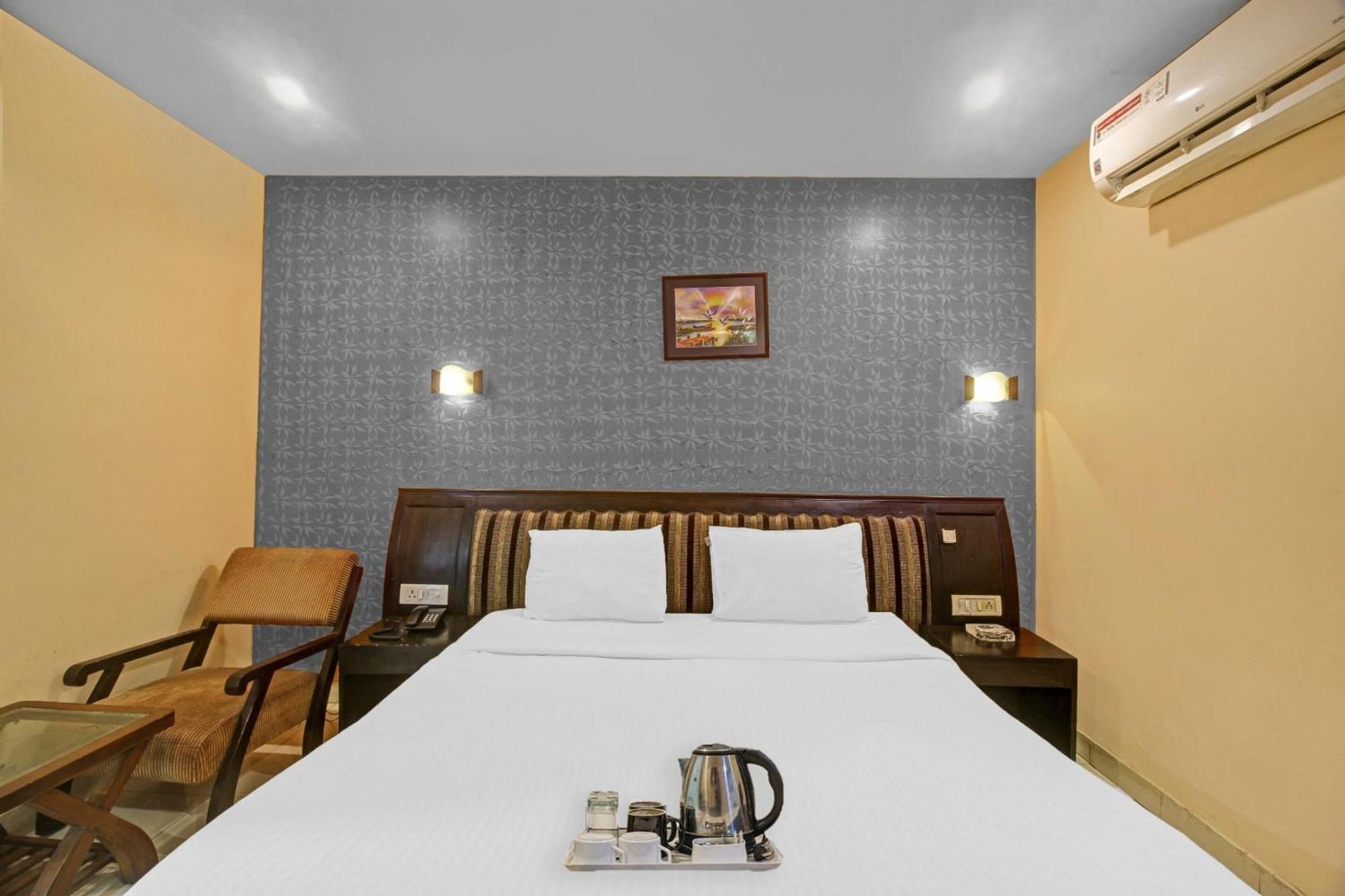 海得拉巴 Townhouse The Grand Plaza酒店 外观 照片