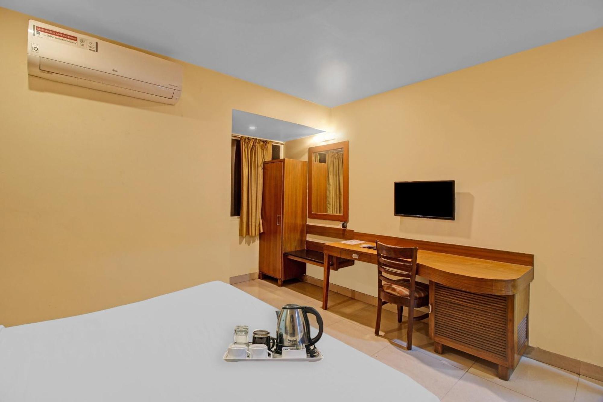 海得拉巴 Townhouse The Grand Plaza酒店 外观 照片
