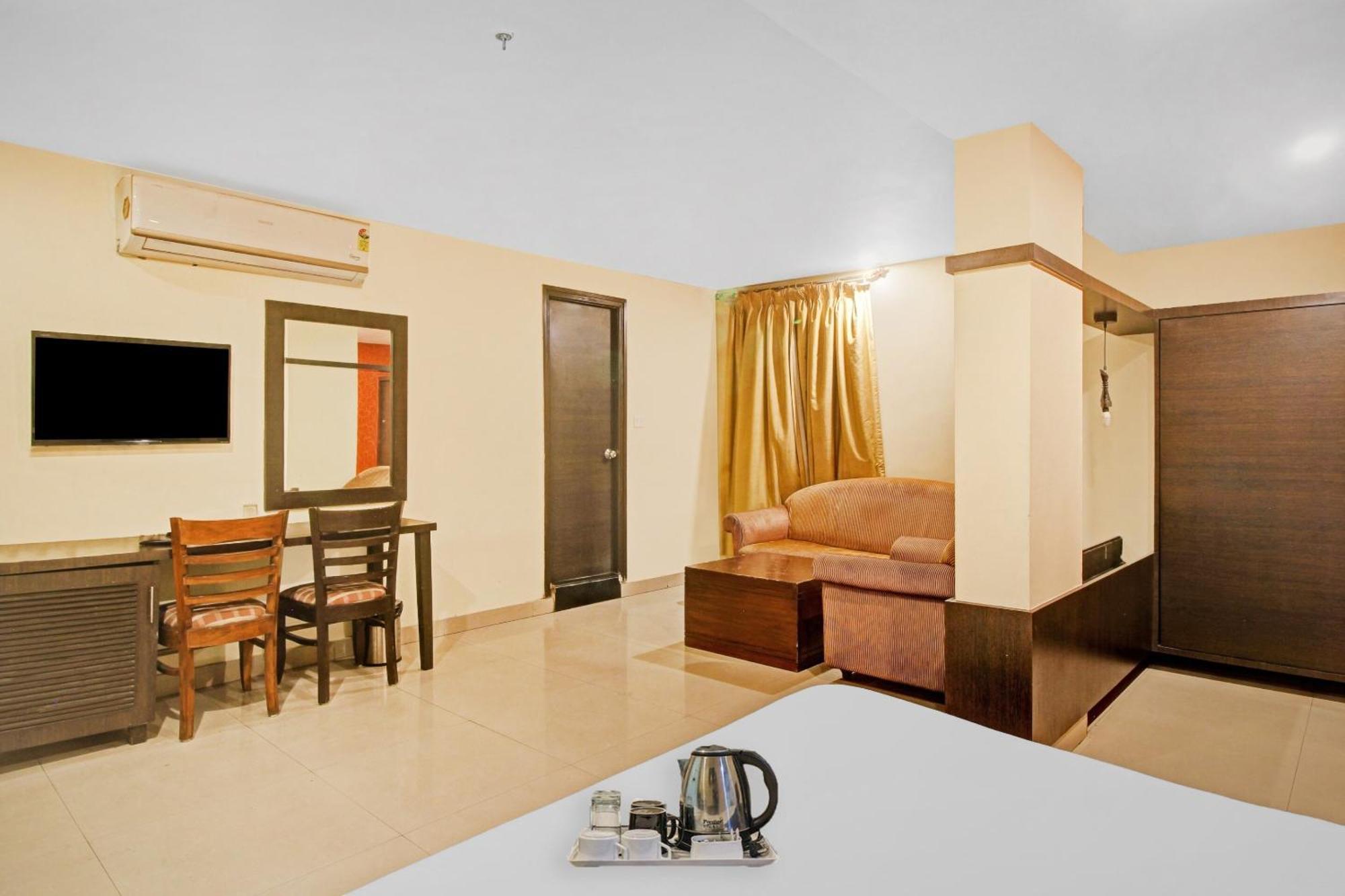 海得拉巴 Townhouse The Grand Plaza酒店 外观 照片
